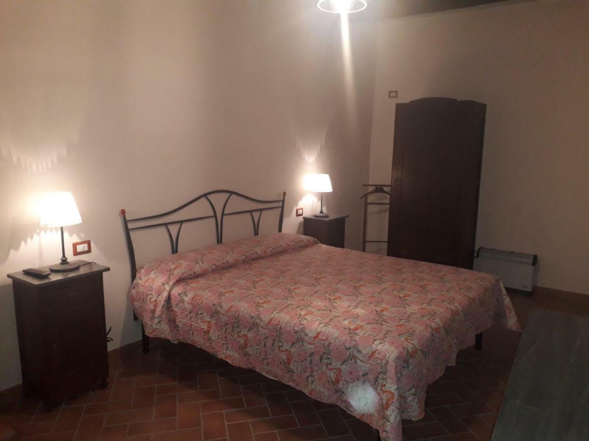 Relax Nel Tufo Apartment Pitigliano Luaran gambar